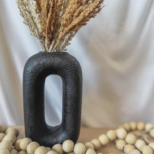 Stone Collection – Black Rectangular Vase with Rough Texture