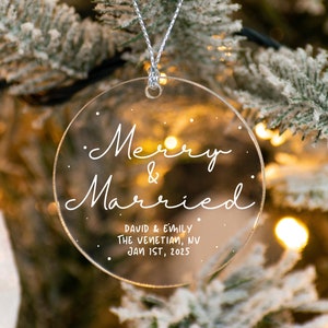 Merry & Married Feestdagen Kerstornament Getrouwd ornament Gepersonaliseerde pasgetrouwdcadeau Huwelijkscadeau Just Married Couples Ornamentcadeaus