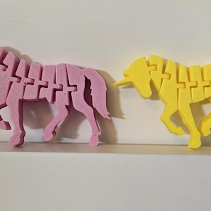 3D gedrucktes artikulierendes Einhorn: Flexibles PLA Spielzeug, magisches Dekor
