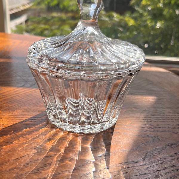 Vintage Imperial Estate Style Ribbed Glass Candy Dish