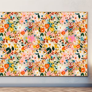 Pu&ograve; includere: Un dipinto floreale colorato con una variet&agrave; di fiori in tonalit&agrave; di rosa, rosso, giallo, blu e verde. I fiori sono dipinti in uno stile sciolto e astratto, e lo sfondo &egrave; di un colore crema morbido.