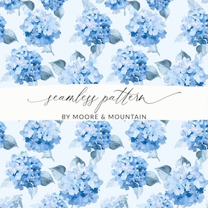 Puede incluir: Un patrón sin costuras con hortensias azules en acuarela sobre un fondo azul claro. El texto "seamless pattern" y "BY MOORE & MOUNTAIN" se muestra en una pancarta blanca.