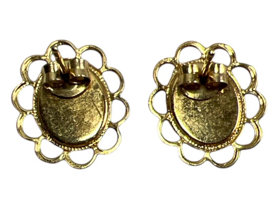 Vintage Gold Toned Stud Earrings - image 6