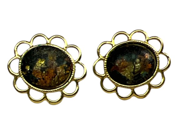 Vintage Gold Toned Stud Earrings - image 3
