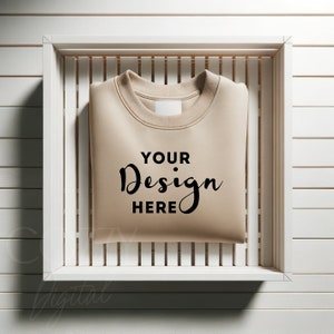 Gildan 18000 Sand Cool Mockup, Gildan Sand Sudadera Modern Flat Lay Mockup Modelo Mockup Color arena, Descarga digital