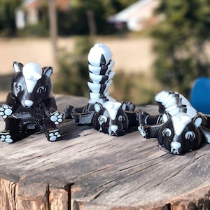 Adorable 3D Printed Skunk - Cute Articulating Collectible Toy for Fidgeting, Perfect Gift Idea!