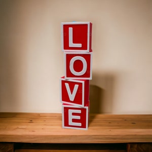 Bloques de alfabeto impresos en 3D - Decoración con letras personalizables de 2” x 2” - Letrero de amor para el día de San Valentín - Arte de palabras personalizado - Piezas decorativas para el hogar y eventos