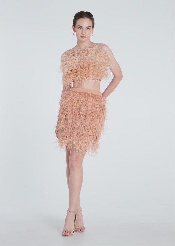 knee length dresses for ladies Miss Circle Women's Quisten Feathered Plunging Halter Mini Dress main image 1