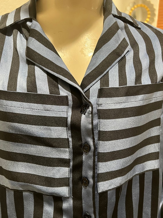 Lizzy Dizzy Striped Button Down Size S Blouse (Pr… - image 2