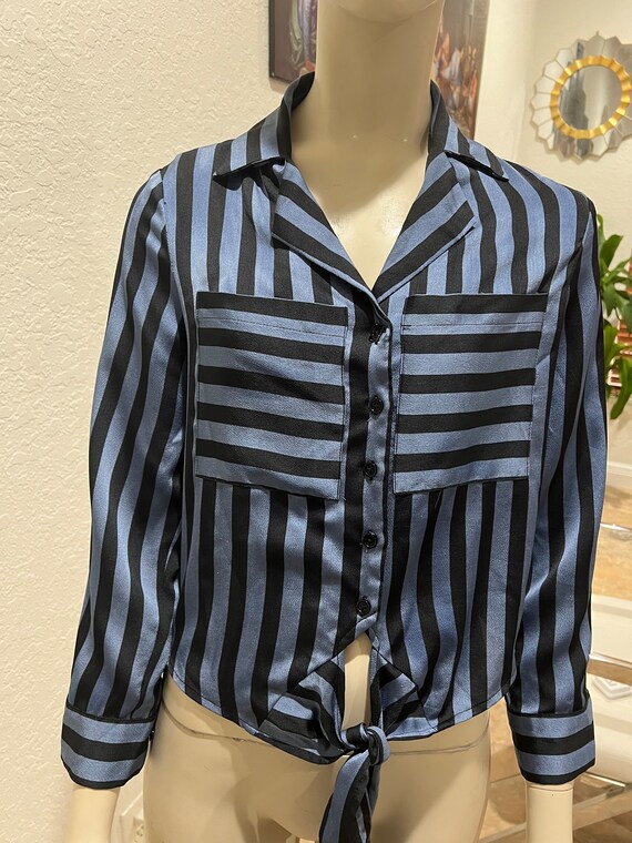 Lizzy Dizzy Striped Button Down Size S Blouse (Pr… - image 1