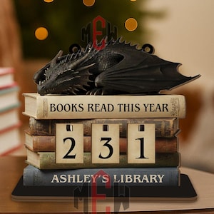 Letrero personalizado para seguimiento de libros, Rastreador de lectura de pilas de libros con forma de dragón, Decoración de biblioteca fantástica, Regalo personalizado para amantes de los libros, Letrero medieval para estantería con forma de dragón