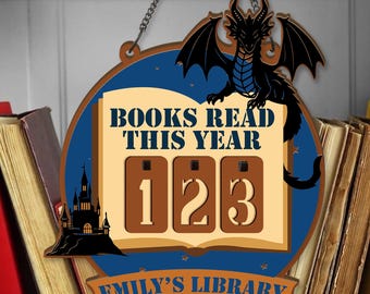 Drakboksspårarskylt, fantasiläsningsdisk, slottsbiblioteksdekor, personlig namngiven bokälskarepresent, medeltida läsmålning