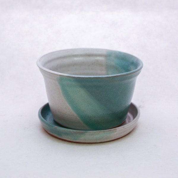 Ceramic Plant Pot and Saucer Set | Green and White