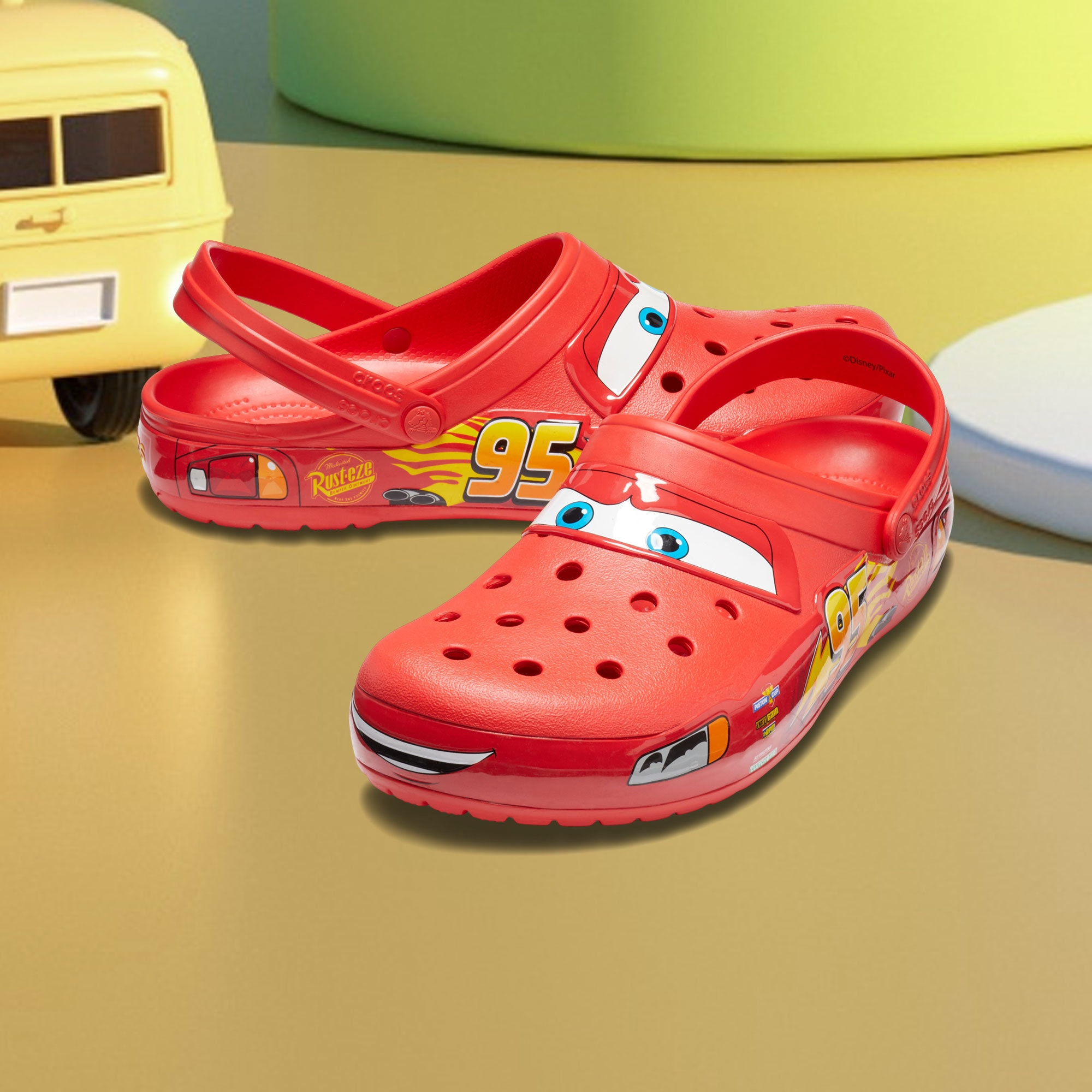 LIGHTNING MCQUEEN ADULT CLOGS