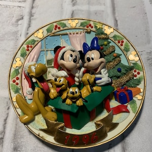 Vintage 1996 Mickey Mouse Christmas Decor