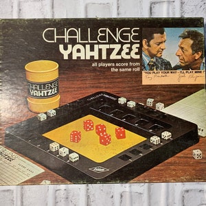 Vintage 1974 Yahtzee(Missing dice and cup)