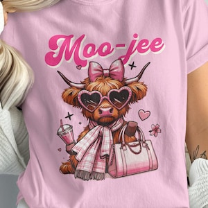 CuteHighland Cow T-Shirt for Women, Funny Moo-jee Highland Cow Design, Unique Cow Lover Shirt, Animal Graphic Tee, Comfort Colors Shirt