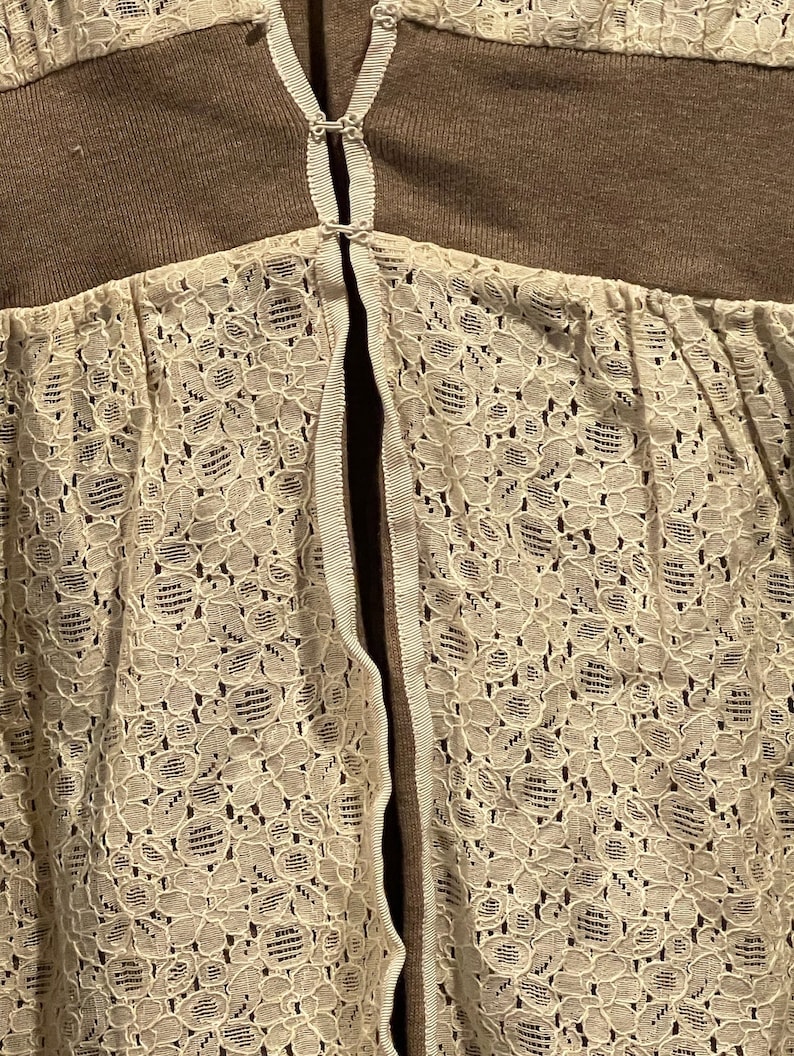 Retro VTG Rare Twee Reversible Anthropologie Knitted & Knotted Short Sleeved Ivory Brown Lace Cardigan Hoodie image 8