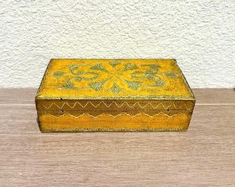 Vintage italiensk guldförgylld florentinsk träprydnadsask