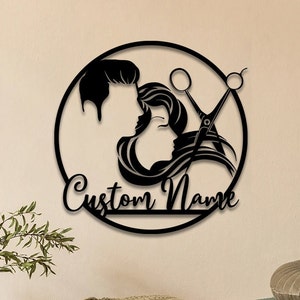 Placa de metal personalizada para cabeleireiro, decoração de penteado personalizada, placa com nome de cabeleireiro personalizada, decoração de parede de metal para centro de beleza com rosto feminino, presente