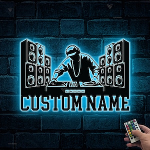 Personalized DJ Disc Jockey Music Metal Wall Art With Led Lights Custom Deejay Headphones Name Sign Home Decor Dee Jay Music Club Decoration
