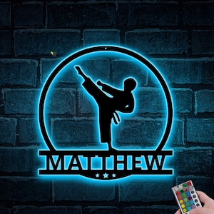 Aangepaste metalen muurkunst jongen karate met led-licht, bord kid karate, bord vechtsporten, kinderkamer decor Dojo decor, kerstmis verjaardag, cadeau voor zoon