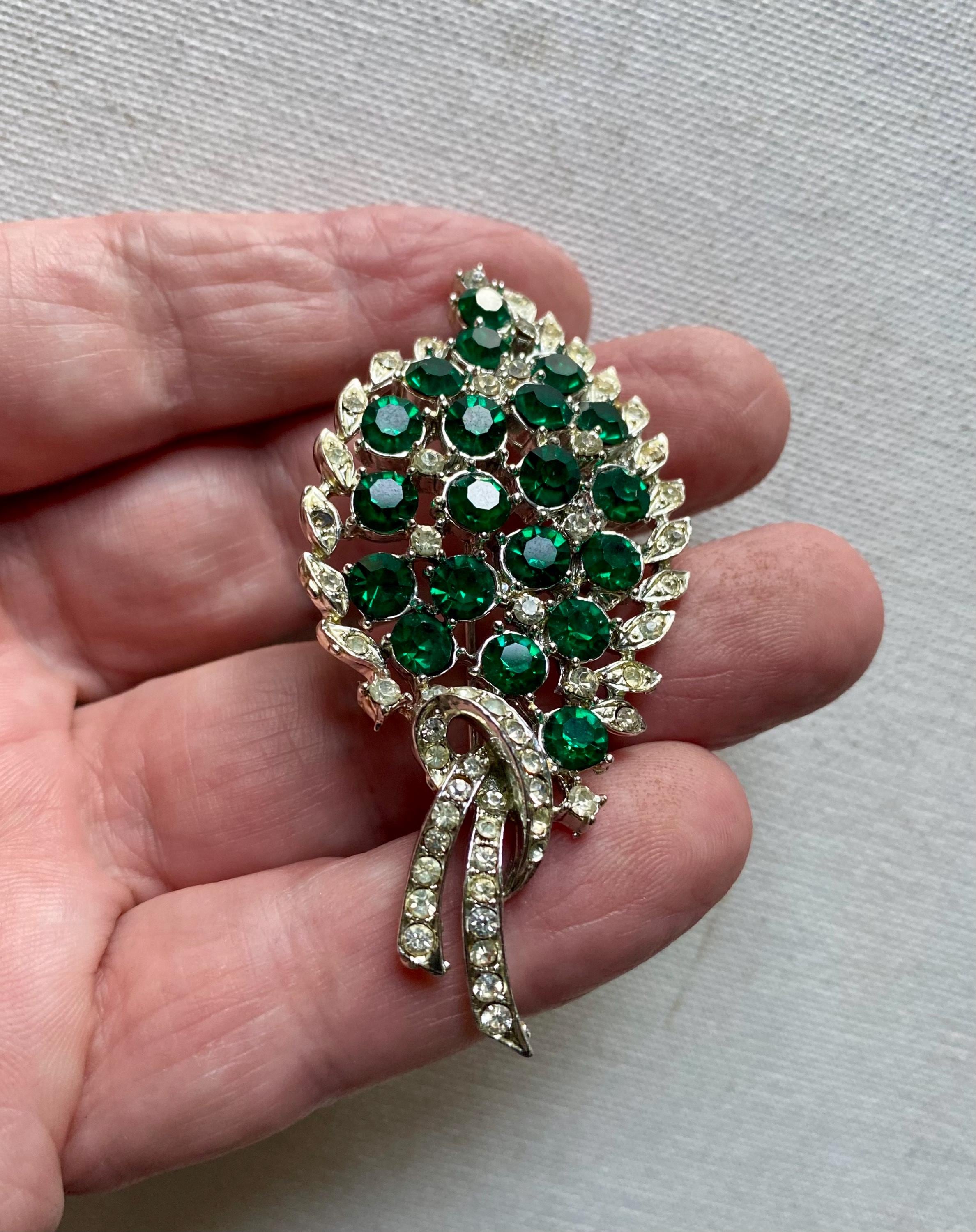 Coro Emerald Brooch - Etsy