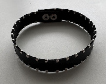 Handgefertigtes Gothic-Lederchoker, Upcycling-Rocker-Choker, Arife Design