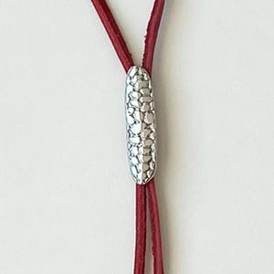 Gravata Can Yaman Bolo, Gravata Boho Bolo, Colar de Cobra, Gravata Bolo de Festa, Gravata Bolo Vermelha, Gravata Bolo Mínima, Presente para o Dia dos Namorados, Presente para Mulheres Homens