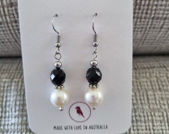 Black and freshwater pearl stainless steel dangle earrings