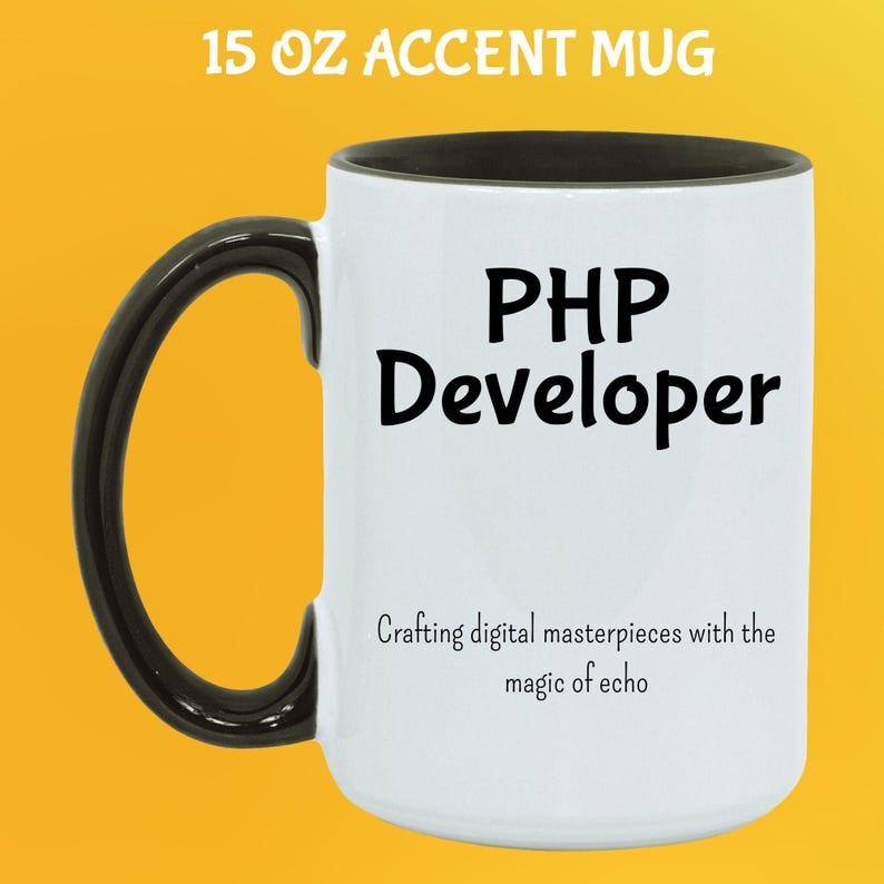 Pode incluir: Caneca branca de 444 ml com al&ccedil;a e interior pretos. A caneca apresenta o texto "PHP Developer" e a frase "Crafting digital masterpieces with the magic of echo."