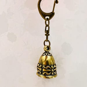 2 Copper Antique Bells, keychain, Kabcifea Small Bells Wind Chimes Craft Bells Door Bells with for Home School Office Wedding Christmas Deco