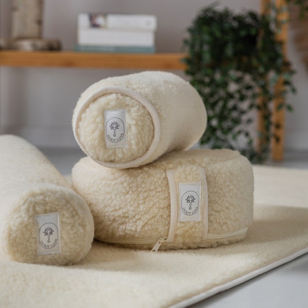 Spirit Love Meditationskissen Bolster Rolle Nackenkissen Rückenkissen Reisekissen Meditationsmatte aus Schafwolle Komplettset Natur