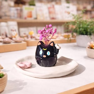 Jarrón de cerámica con forma de gato negro: decoración de escritorio hecha a mano, tarjetero-incienso hecho a mano