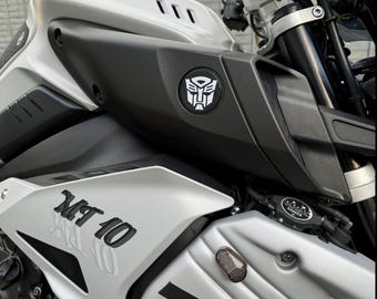Badge MT-10  Gen 1 & 2 (2016 - 2023+). YAMAHA R1 (2015 - 2023+)