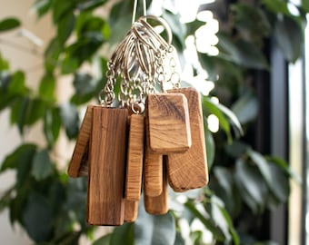 Porte-clés unique en bois de chêne | Cadeau porte-clés