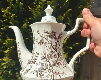Johnson Brothers Tea/Coffee Pot, 1980’s Rare Vintage Hyde Park Ironstone Tea/Coffee pot, Brown