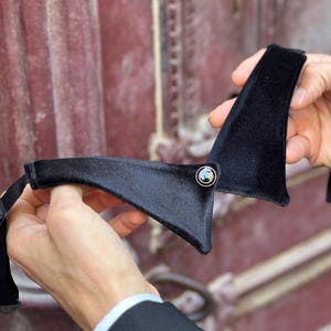 Avant-Garde Velvet Neck Tie with Chic Pin. Adjustable Collar for Special Occasions. Classy Gift for Grooms and Groomsmen.