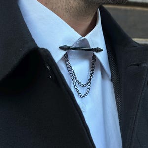 Black Arrow Collar Bar Pin: Stainless Steel Chain Brooch