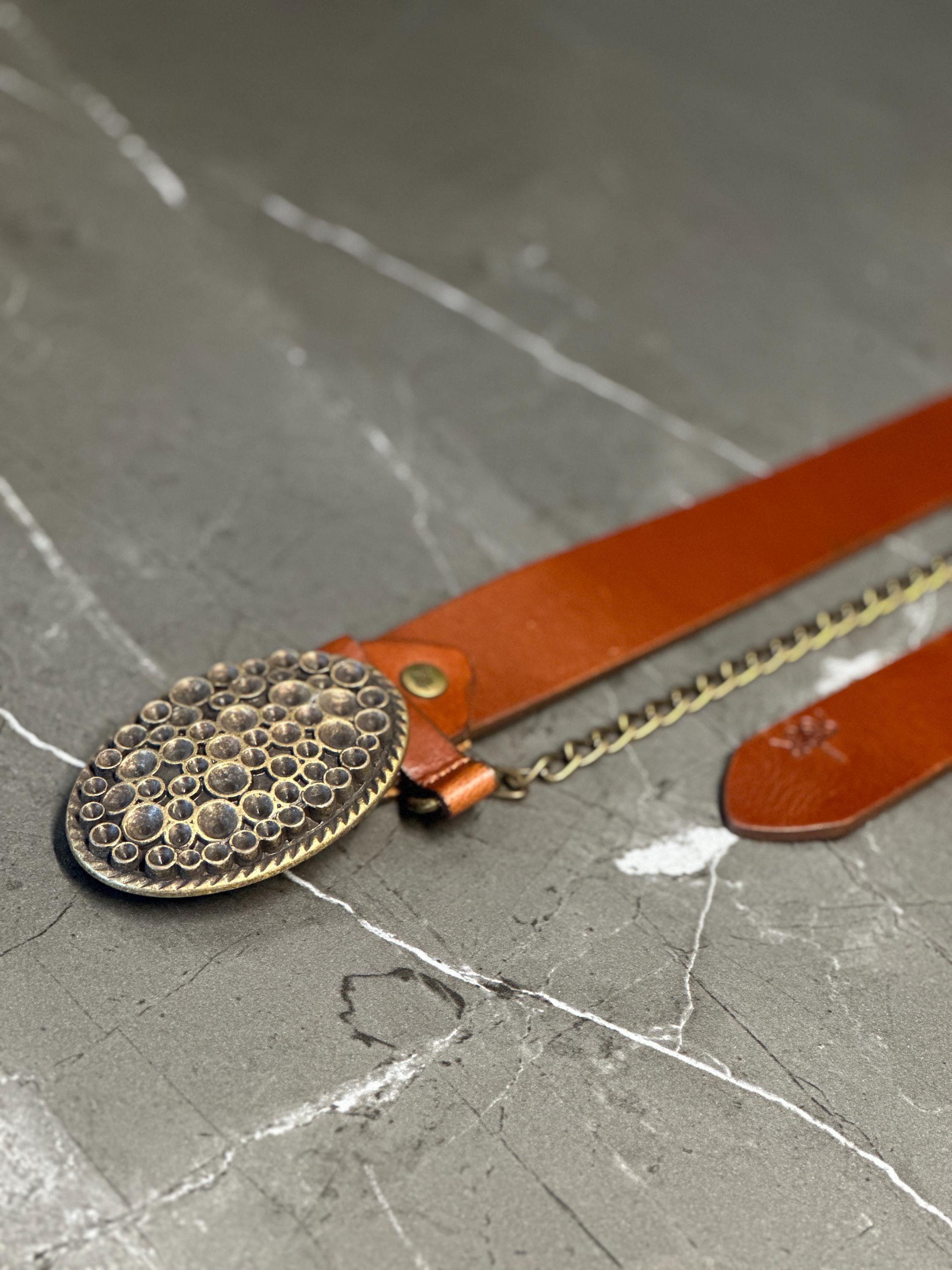 Vintage Made in Italy Braided Leather Medallion Belt – Artisan Statement Piece Artisan Leather Medallion Belt With Brass Chain: Bohemian  main image 4