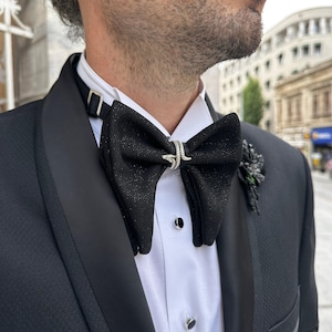 Handmade Sparkling Black Butterfly Bow Tie for Ceremonies. Perfect for Stylish Grooms and Thoughtful Gift for Wedding Gift Boxes.