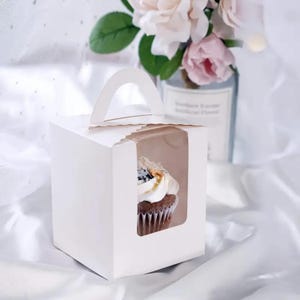 Single Cupcake Box with Window and Handle | Paper Pastry Containers | Bakery Wrapping for Cakes, Muffins, Gifts | Personalise cupcake box