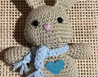 Lapin Crochet Fait main Cadeau Enfants Jouet Pâques Rabbit Easter Gift Children Toy Handmade