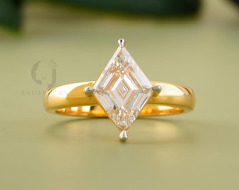 2.06CT Kite Cut Diamond Engagement Ring – VVS-VS DEF Lab Grown Diamond, 14K Yellow Gold Solitaire, Modern Geometric Diamond Ring