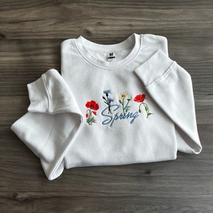 Geborduurd sweatshirt met wilde bloemen, geborduurde hoodie lentebloemen, schattige geborduurde bloemen, aangepaste sweater met ronde hals