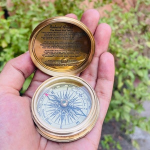 Boussole personnalisée avec gravure sur les montagnes, cadeau boussole en laiton fait main en laiton pour homme, cadeau d'anniversaire pour lui ou elle