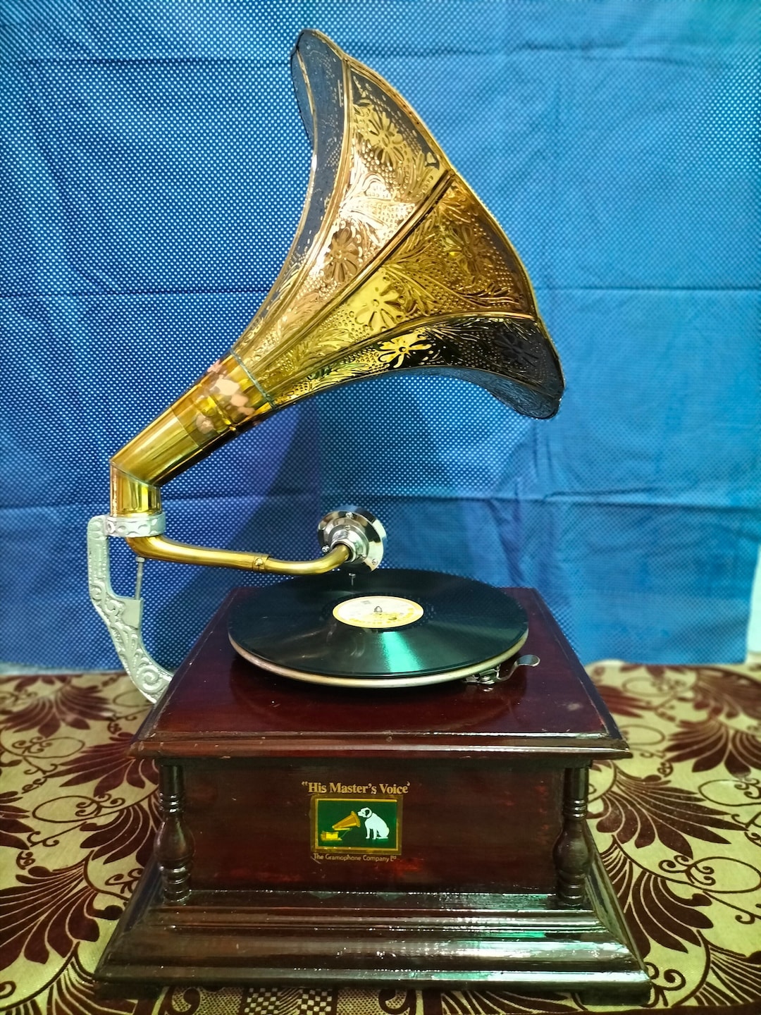 Gramófono HMV: fonógrafo de palisandro, tocadiscos de cuerda en