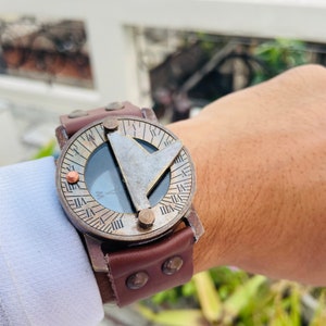 Handmade Wrist Compass Sundial Watch - A Vintage-Style Gift, Perfect for Antique Enthusiasts, Boyfriends, Husbands, and Collectors, Ideal