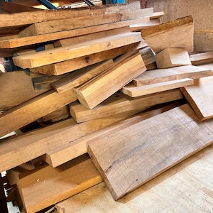 Box Solid Oak off-cuts, ideal for Craft & DIY