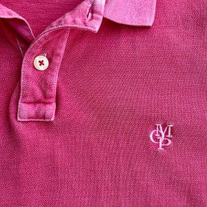 Pink vintage polo shirt: short-sleeved basic t-shirt, basic Marc O&#39;Polo, classic vintage clothing, dyed cotton fabric, regular fit, size M